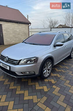 Универсал Volkswagen Passat Alltrack 2014 в Софиевке