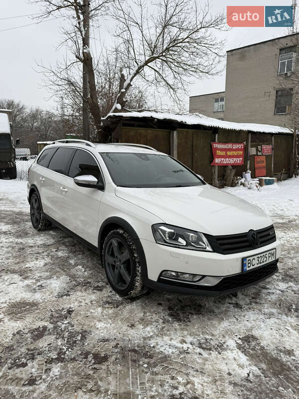 Універсал Volkswagen Passat Alltrack 2014 в Львові фото 3 Універсал Volkswagen Passat Alltrack 2014 в Львові