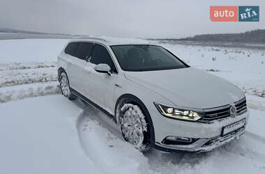 Универсал Volkswagen Passat Alltrack 2017 в Хусте