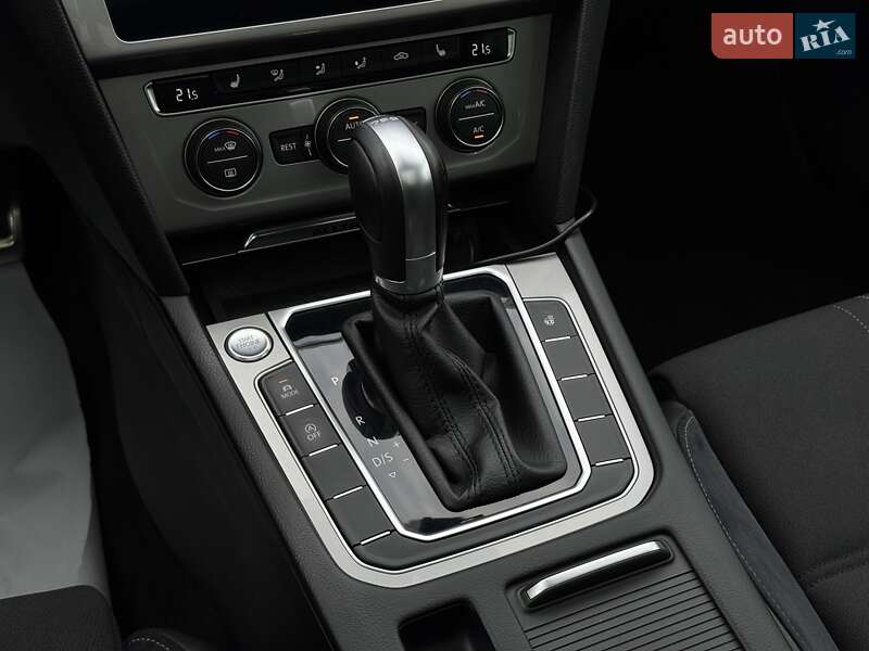 Универсал Volkswagen Passat Alltrack 2018 в Луцке