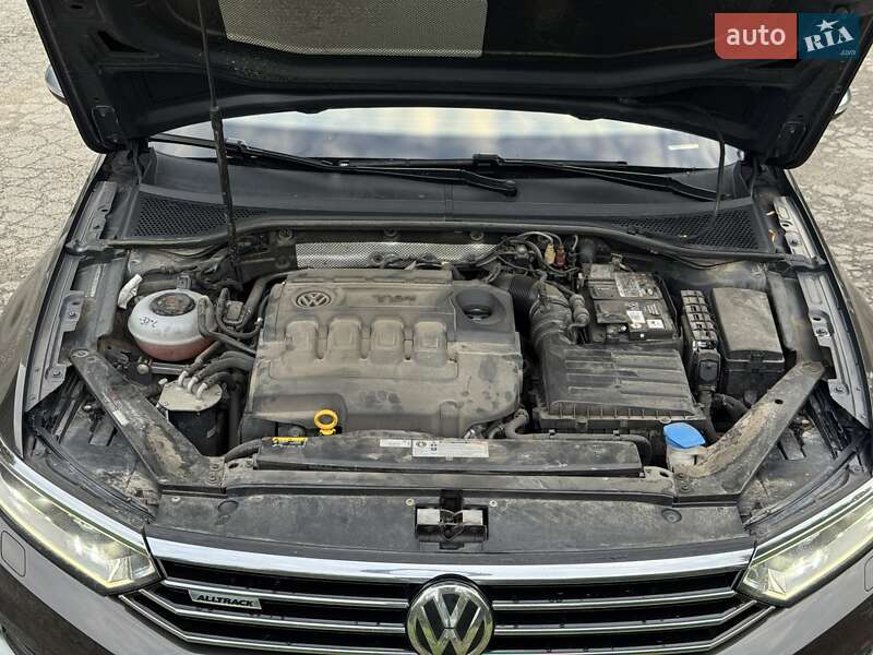 Универсал Volkswagen Passat Alltrack 2018 в Луцке