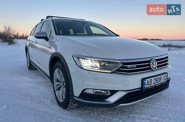 Универсал Volkswagen Passat Alltrack 2017 в Гнивани