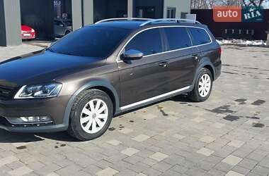 Универсал Volkswagen Passat Alltrack 2013 в Бучаче