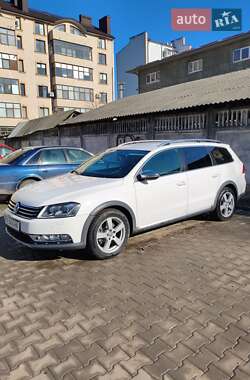 Універсал Volkswagen Passat Alltrack 2014 в Чернівцях