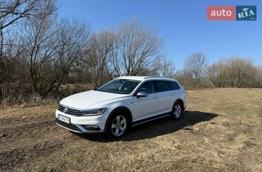 Универсал Volkswagen Passat Alltrack 2018 в Золочеве