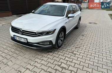 Универсал Volkswagen Passat Alltrack 2019 в Хмельницком