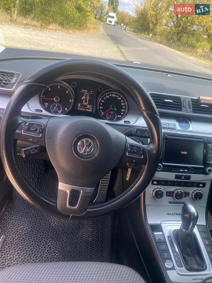 2012 Volkswagen Passat - мініатюра 9