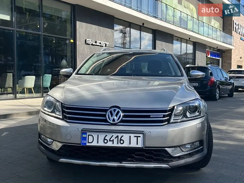 Volkswagen Passat Alltrack 2012