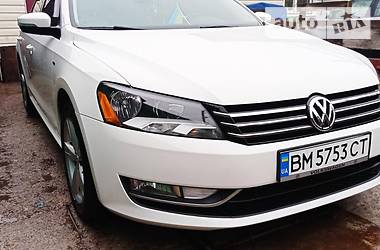 Седан Volkswagen Passat B7 2015 в Сумах