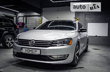 Седан Volkswagen Passat B7 2013 в Кременчуге