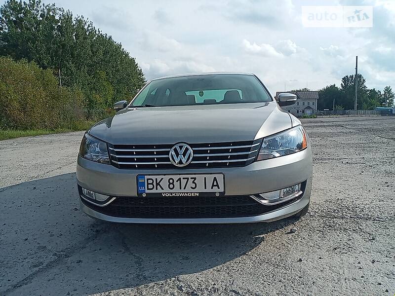 Volkswagen Passat B7 SEL TDI