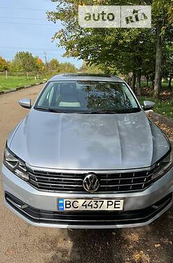 Седан Volkswagen Passat B7 2016 в Стрые
