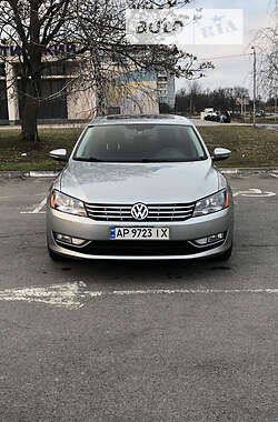 Седан Volkswagen Passat B7 2012 в Запоріжжі
