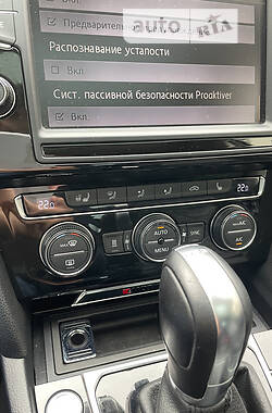 Седан Volkswagen Passat B8 2015 в Мукачево