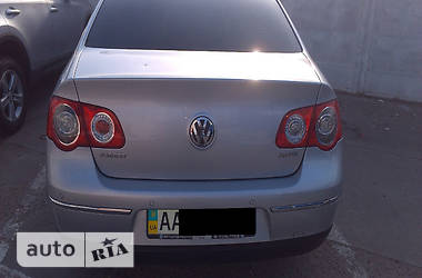 Седан Volkswagen Passat 2007 в Києві