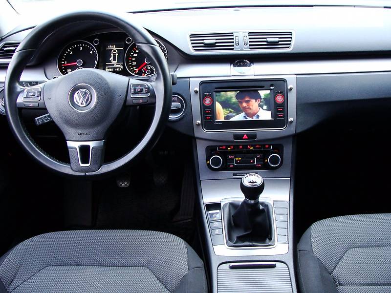 Універсал Volkswagen Passat 2013 в Любашівці
