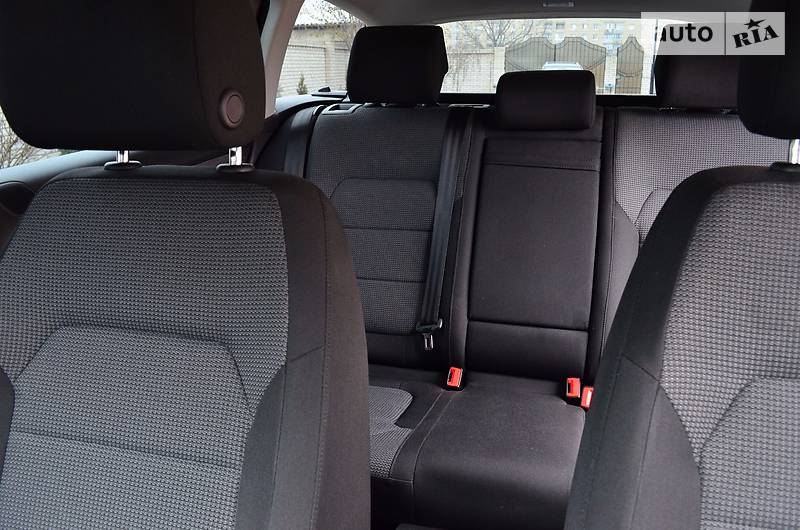 Універсал Volkswagen Passat 2013 в Любашівці