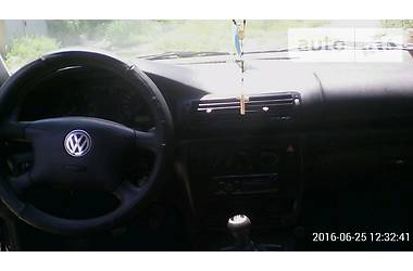 Седан Volkswagen Passat 1998 в Умани