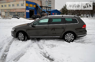 Универсал Volkswagen Passat 2012 в Житомире