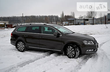 Универсал Volkswagen Passat 2012 в Житомире