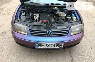 Седан Volkswagen Passat 1998 в Ахтырке