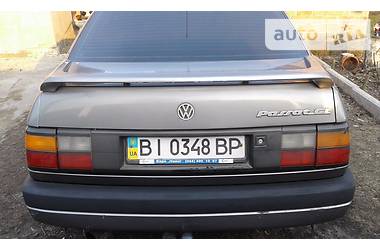 Седан Volkswagen Passat 1990 в Полтаве