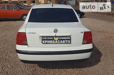 Седан Volkswagen Passat 1997 в Кривом Роге