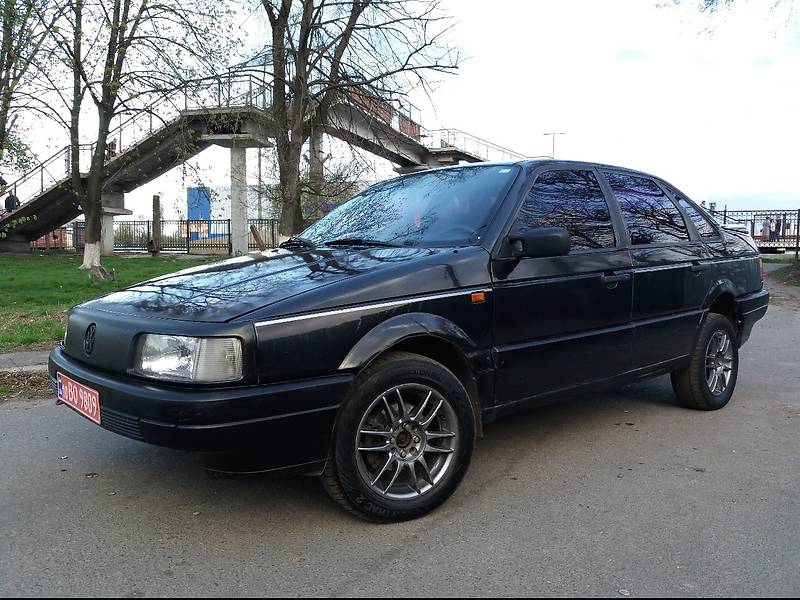 Седан Volkswagen Passat 1992 в Броварах