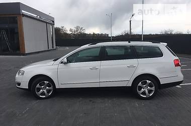 Седан Volkswagen Passat 2010 в Днепре