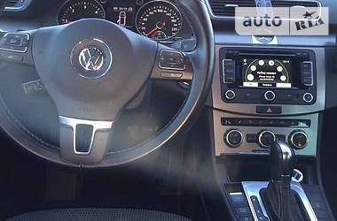 Универсал Volkswagen Passat 2014 в Киеве