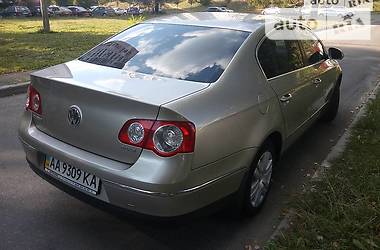 Седан Volkswagen Passat 2006 в Киеве