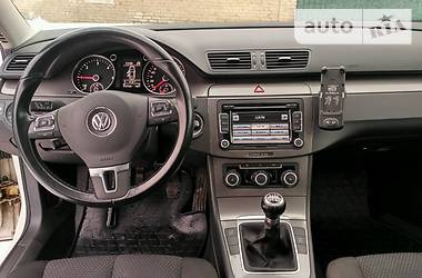 Седан Volkswagen Passat 2010 в Луцьку