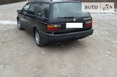 Универсал Volkswagen Passat 1989 в Подволочиске