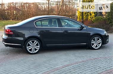 Седан Volkswagen Passat 2011 в Луцьку