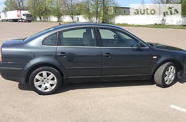 Седан Volkswagen Passat 2003 в Рівному