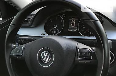 Універсал Volkswagen Passat 2010 в Луцьку