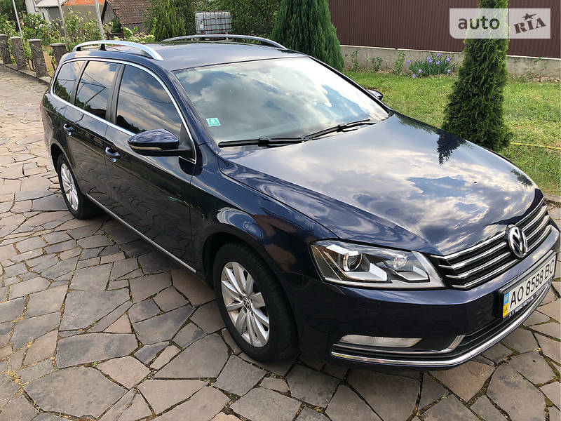 Універсал Volkswagen Passat 2012 в Мукачевому