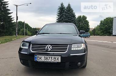 Седан Volkswagen Passat 2004 в Ровно