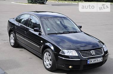 Седан Volkswagen Passat 2003 в Ровно