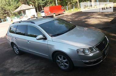 Универсал Volkswagen Passat 2006 в Ровно