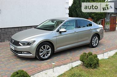 Седан Volkswagen Passat 2015 в Радивилове