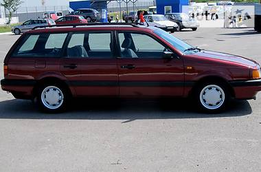 Универсал Volkswagen Passat 1993 в Ровно