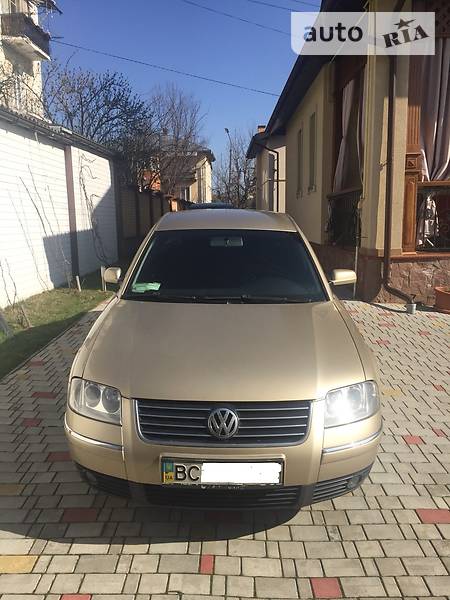 Седан Volkswagen Passat 2003 в Львове