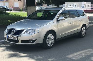 Универсал Volkswagen Passat 2010 в Львове