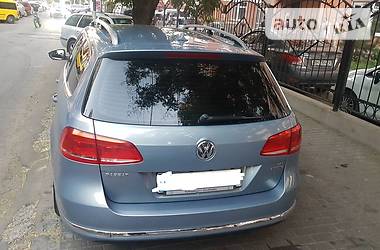 Универсал Volkswagen Passat 2011 в Одессе