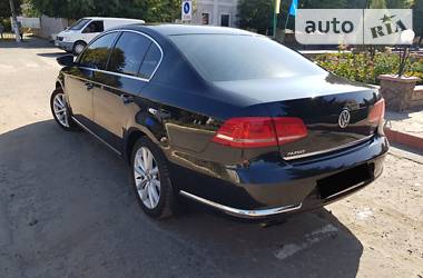 Седан Volkswagen Passat 2012 в Старобельске