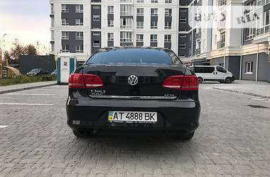 Седан Volkswagen Passat 2013 в Івано-Франківську