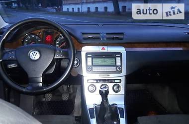 Седан Volkswagen Passat 2006 в Чернигове