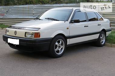 Седан Volkswagen Passat 1992 в Черкассах