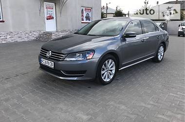 Седан Volkswagen Passat 2012 в Луцке